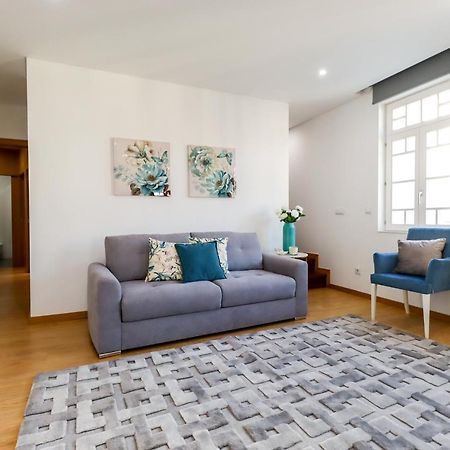 Sao Domingos Apartment - Viana City Centre Виана-ду-Каштелу Экстерьер фото