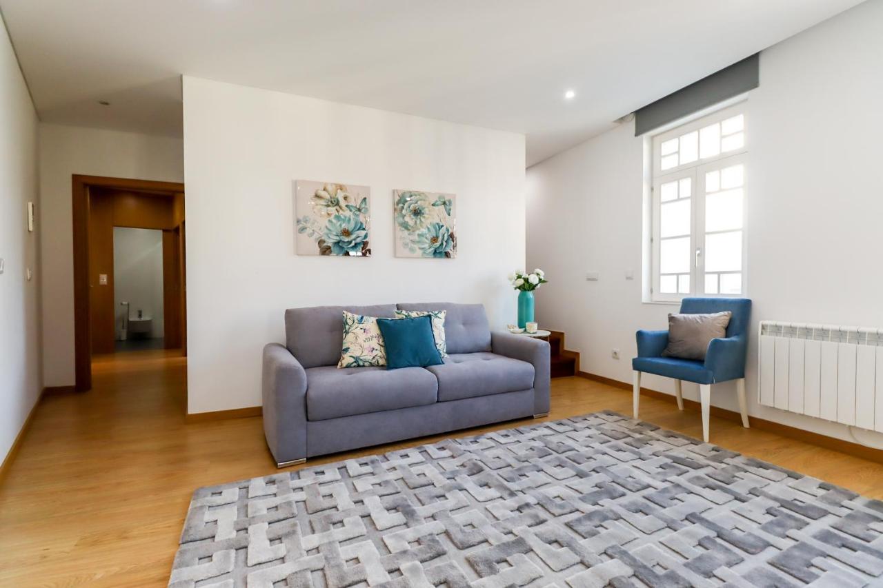 Sao Domingos Apartment - Viana City Centre Виана-ду-Каштелу Экстерьер фото