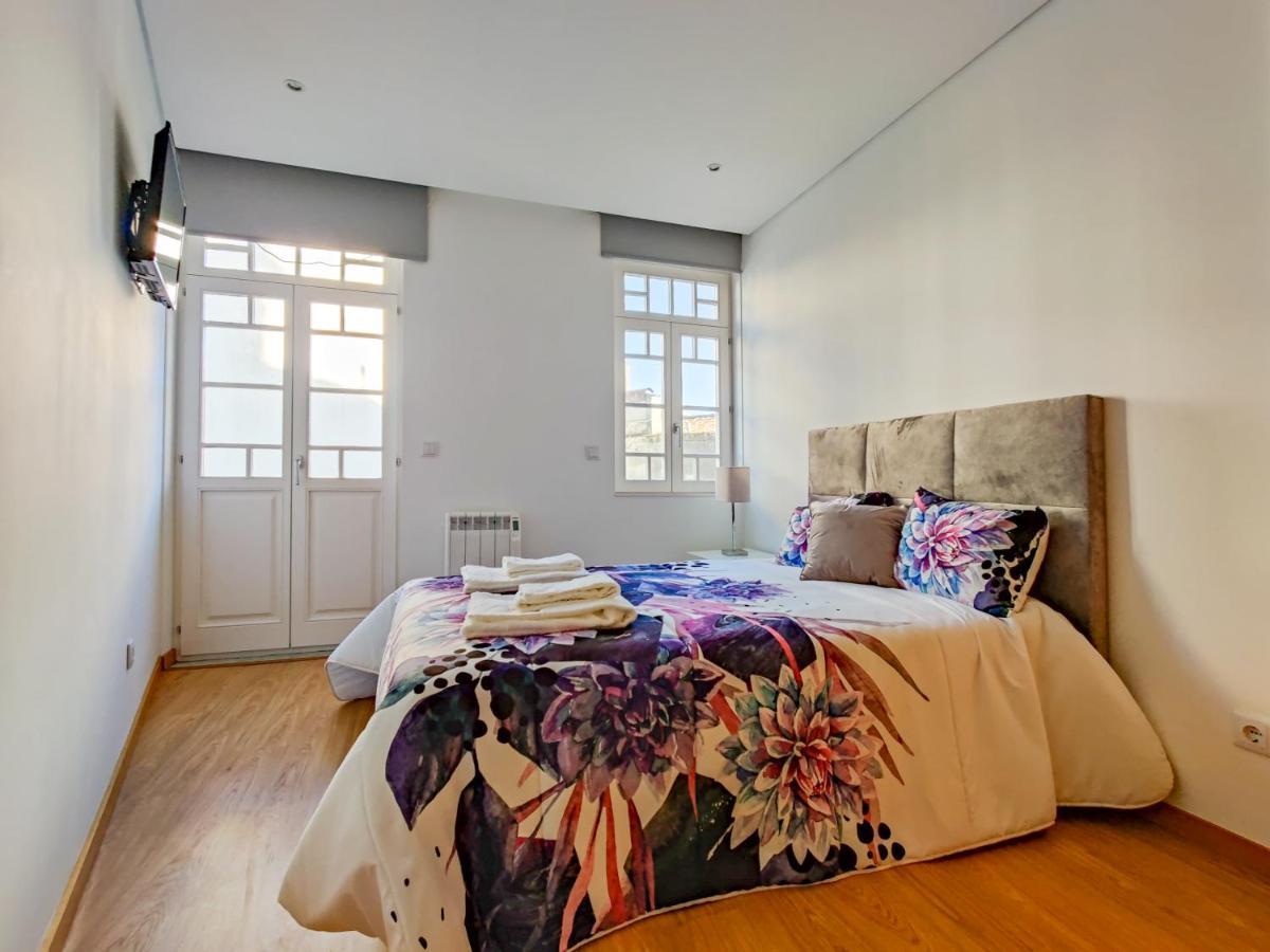 Sao Domingos Apartment - Viana City Centre Виана-ду-Каштелу Экстерьер фото